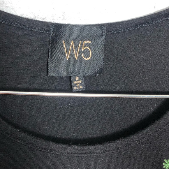 W5 Black Embroidered sleeveless top Size S - Picture 5 of 5